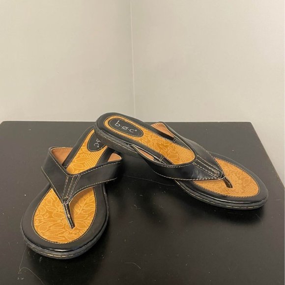 boc Shoes New Boc Black Zita Thong Flip Flop Sandals Tooled Bc3527